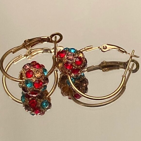 ‼️Last pair ‼️18K Rose Gold Plated Earrings 
Lab Rhinestones - Picture 1 of 3